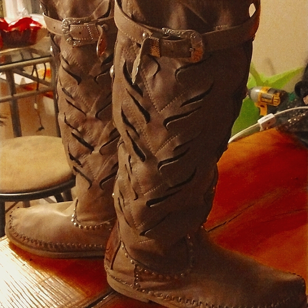 Italian leather moccasin boots